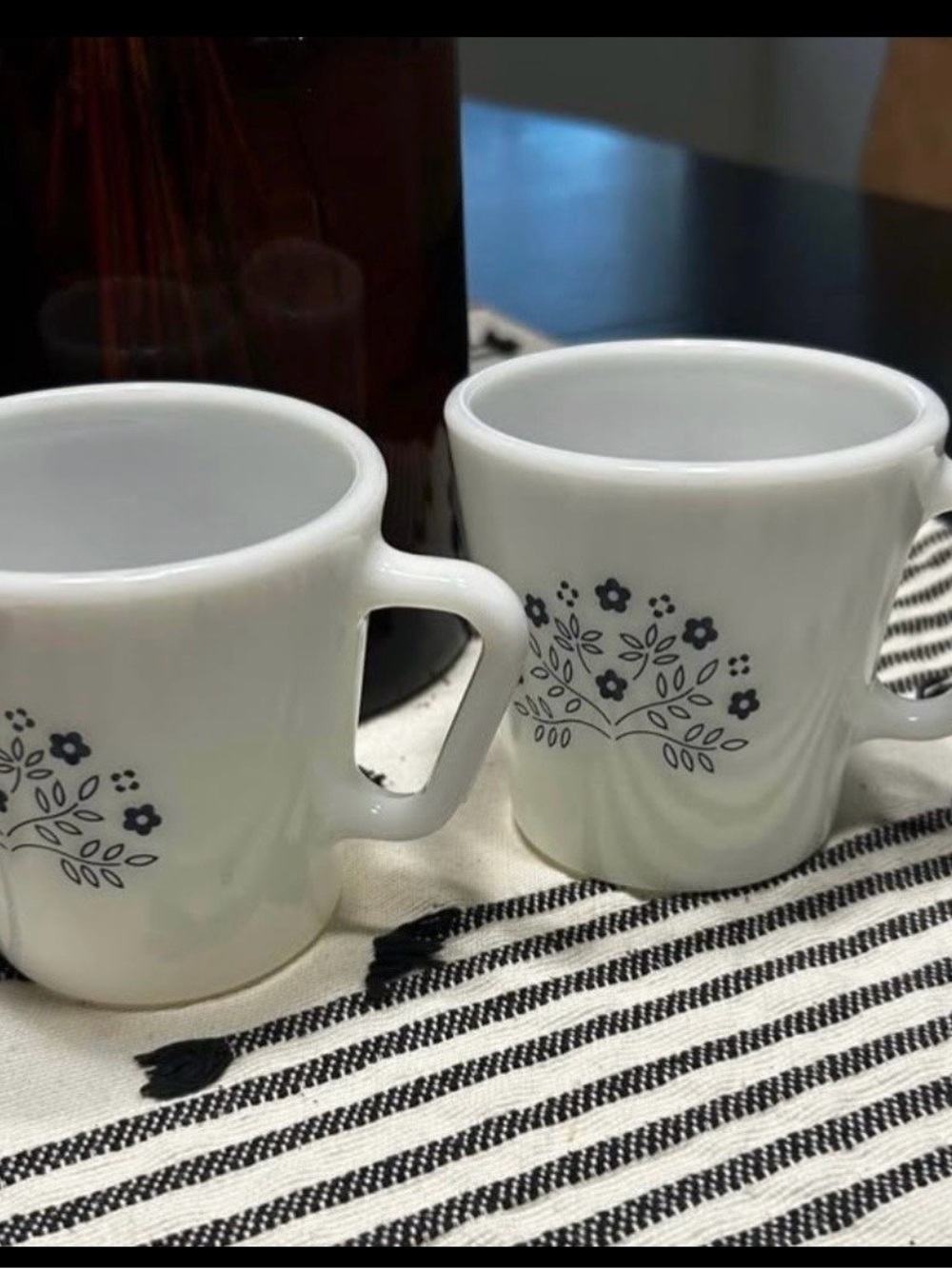Vintage Pyrex blueberry summer impressions mug
- Set of 2